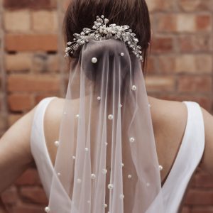 PBV9010 large pearl veil