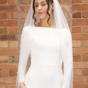 fingertip pearl veil