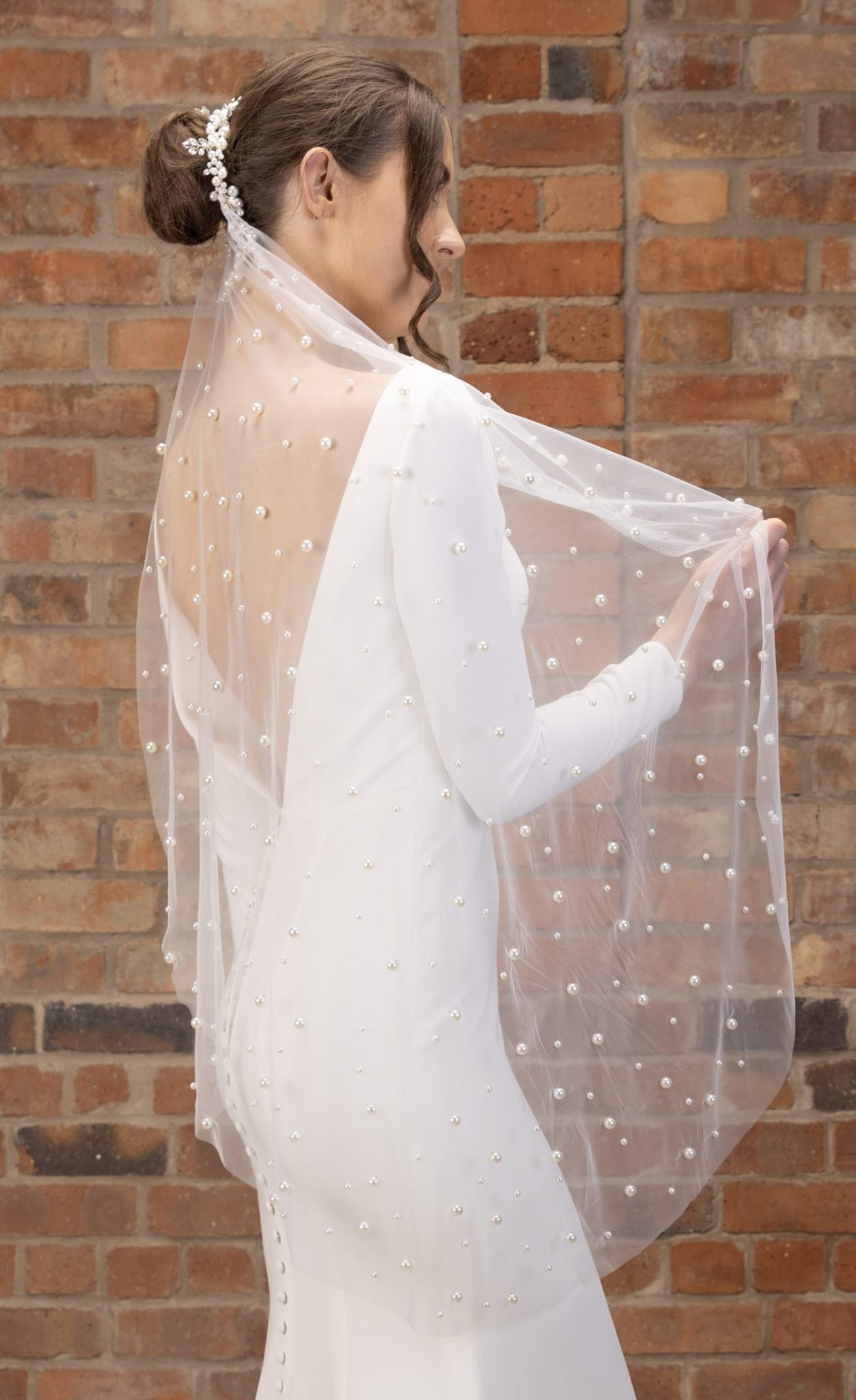 fingertip length veil pbv9010