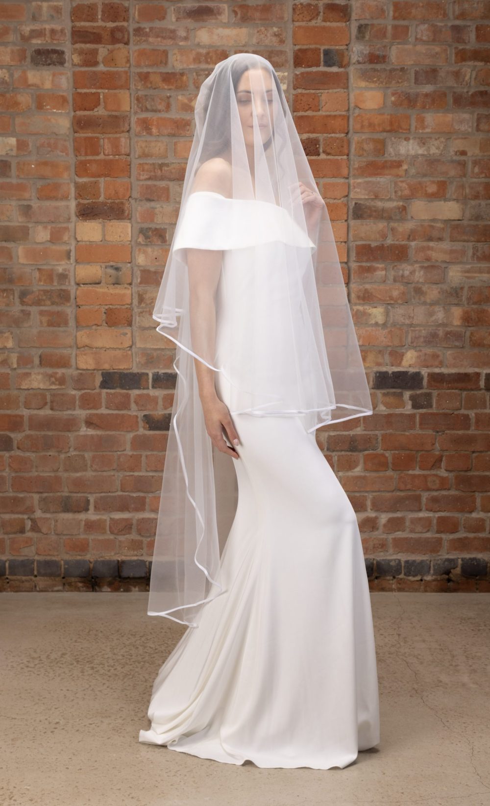satin edge two tier veil