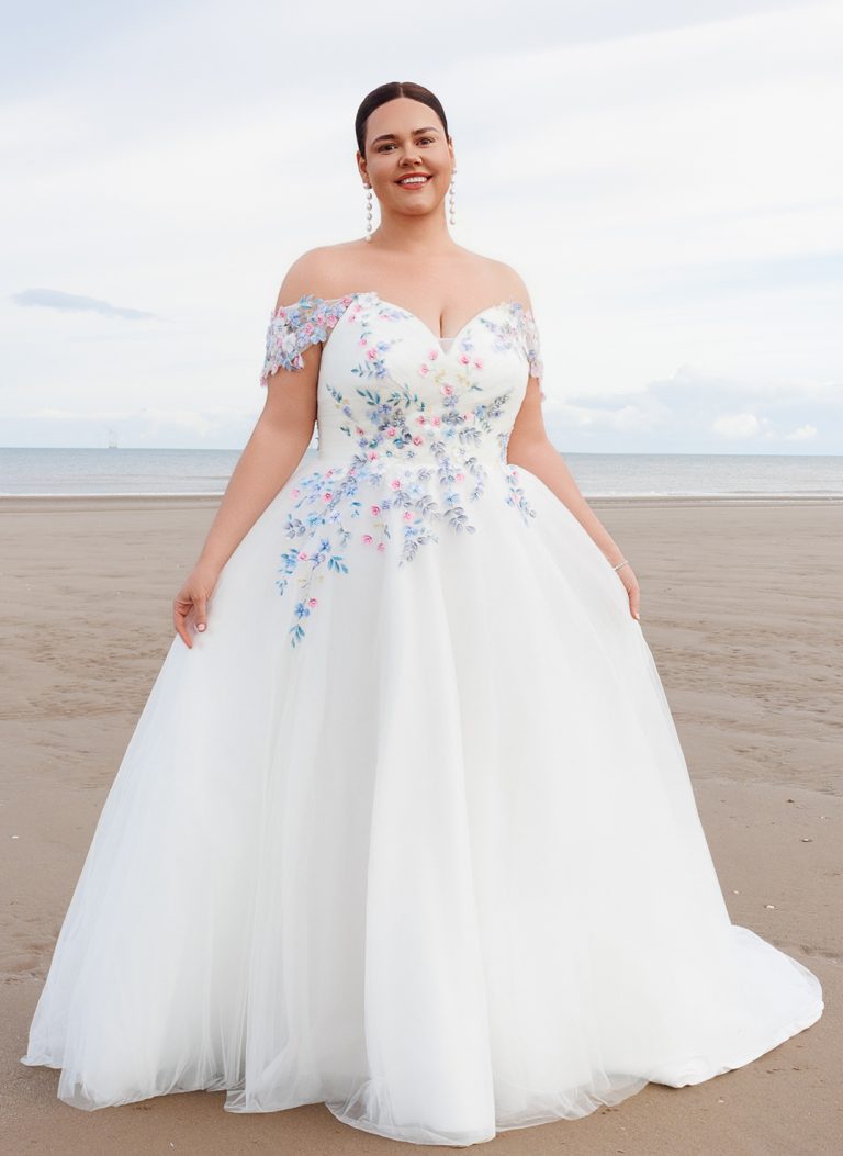 curvy bride wedding dresses