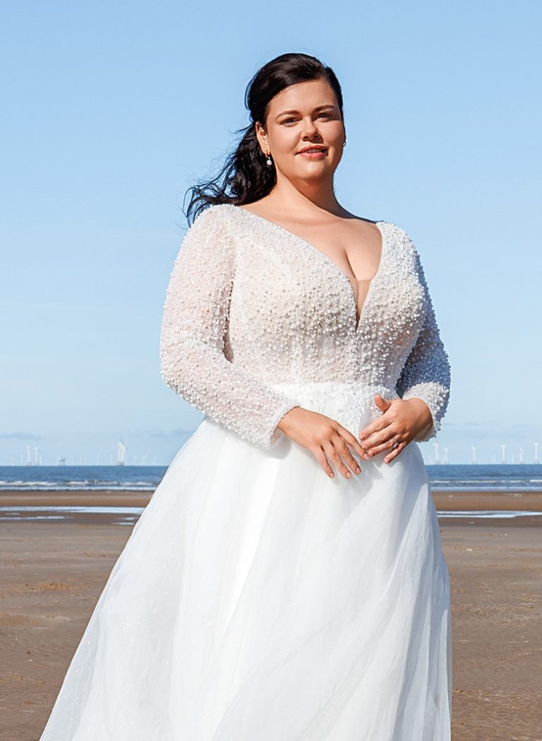 Pearl beaded wedding dress