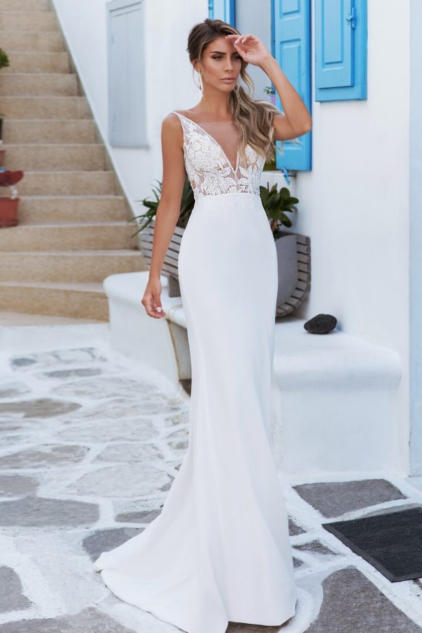 simple fitted wedding dress