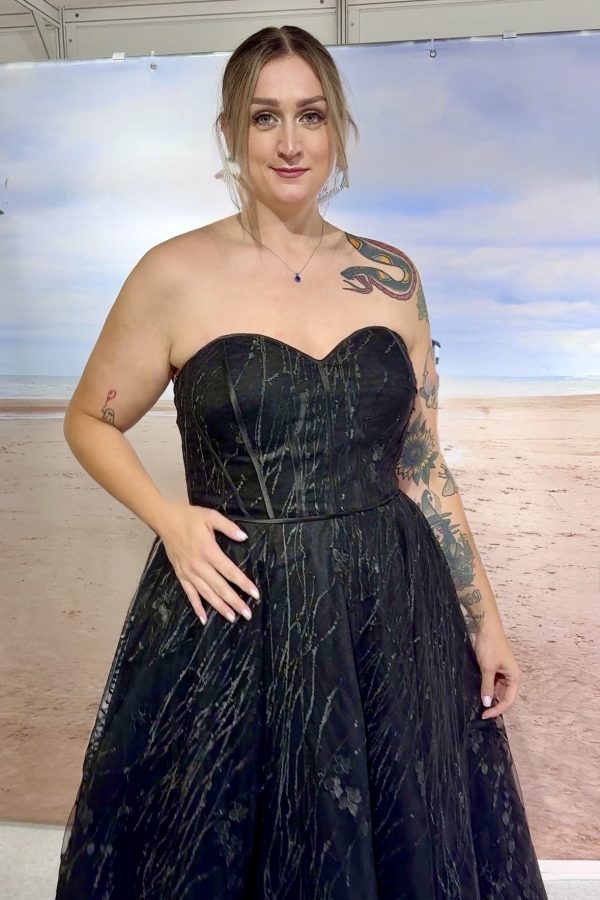 black sweetheart wedding dress