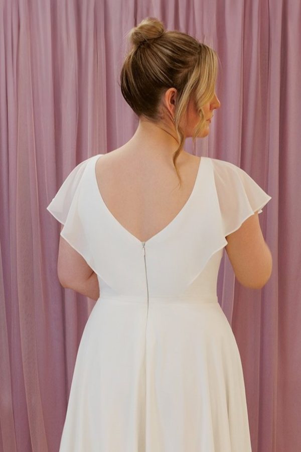 supportive summer wedding dress